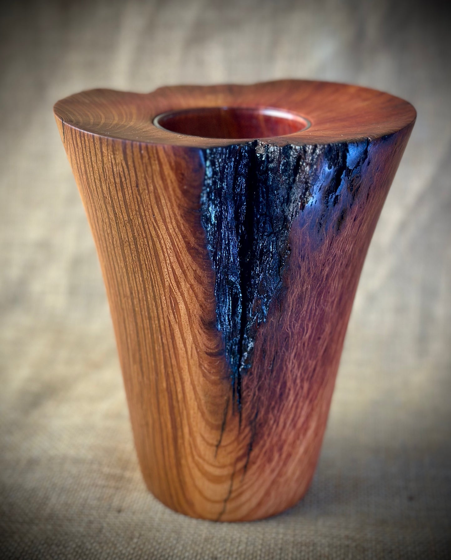 Twin Grain Lacey Sheoak Vase with Glass Insert